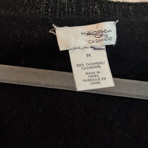 Halogen 💯 cashmere v neck high lo - Picture 3 of 10